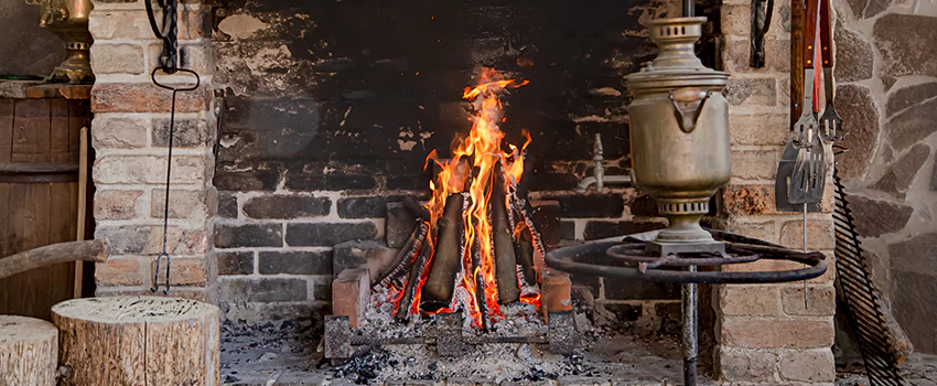 Traditional Fireplace Design Refurbishment Costs in Lakeview, Quebec